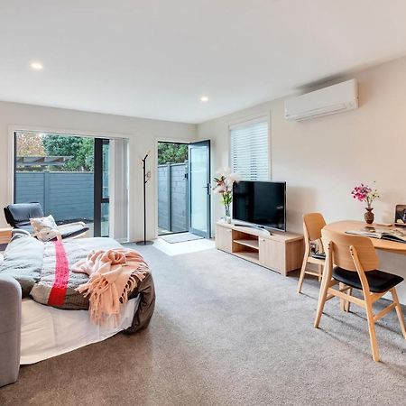 Greenwich Townhouse With Parking And Air-Con 오클랜드 외부 사진