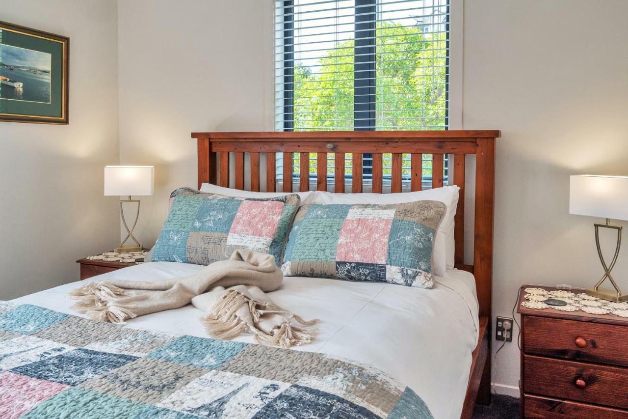 Greenwich Townhouse With Parking And Air-Con 오클랜드 외부 사진